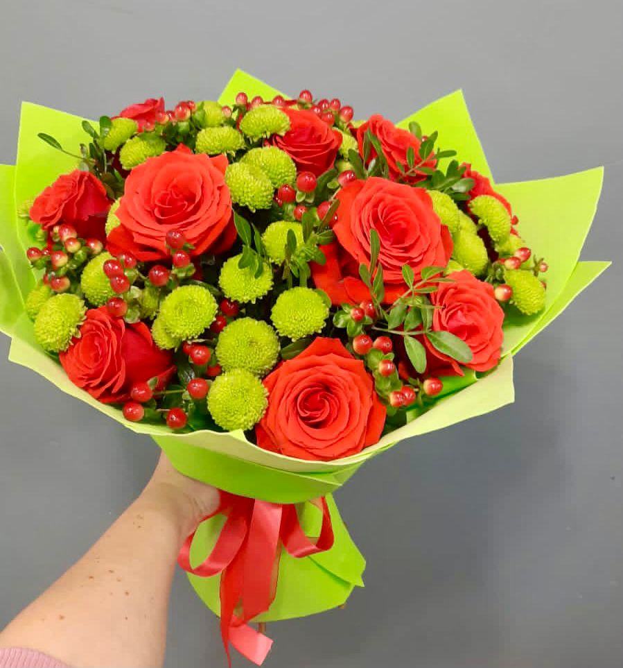 Букет цветов из: Хризантемы и Розы в Подколодновке