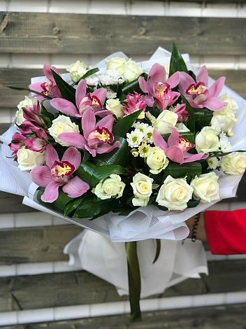 Букет цветов из: Розы и Хризантемы в Подколодновке