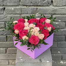 Цветочная композиция из Розы в коробке в Подколодновке