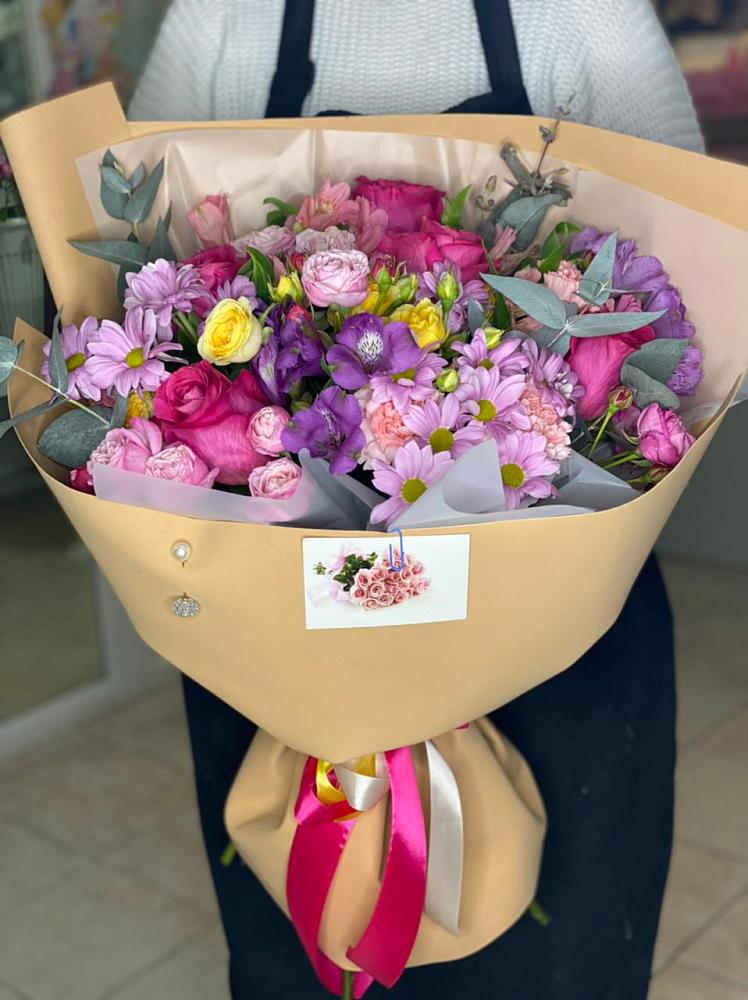 Букет цветов из: Хризантемы, Гвоздики и Альстромерии в Подколодновке