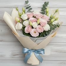 Букет цветов из:  Лизиантусы в Подколодновке