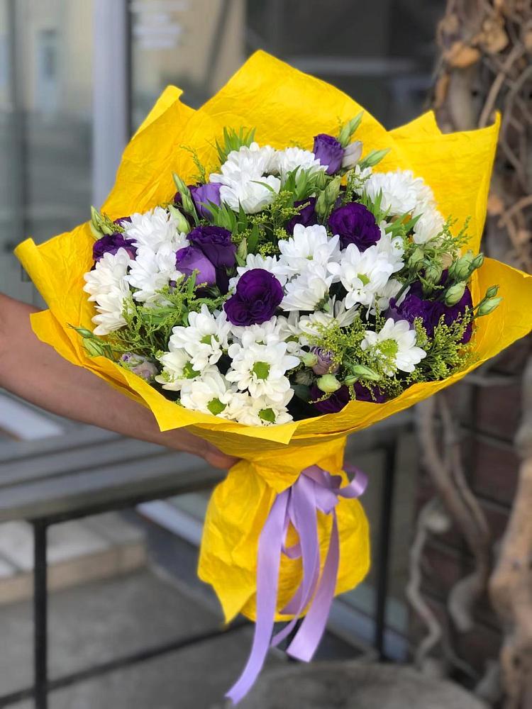 Букет цветов из: Ирисы, Хризантемы и Ромашки в Подколодновке