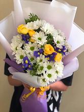Букет цветов из:  Ирисы, Хризантемы и Розы #REPLACE_PRED# Подколодновке