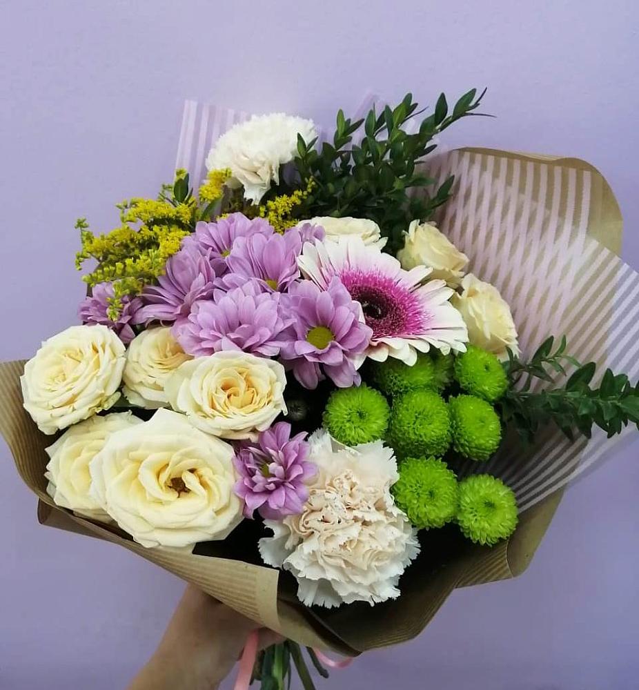 Букет цветов из: Хризантемы, Розы, Гвоздики и Герберы в Подколодновке