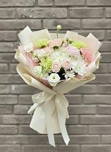Букет цветов из:  Гвоздики, Розы, Лизиантусы и Хризантемы в Подколодновке