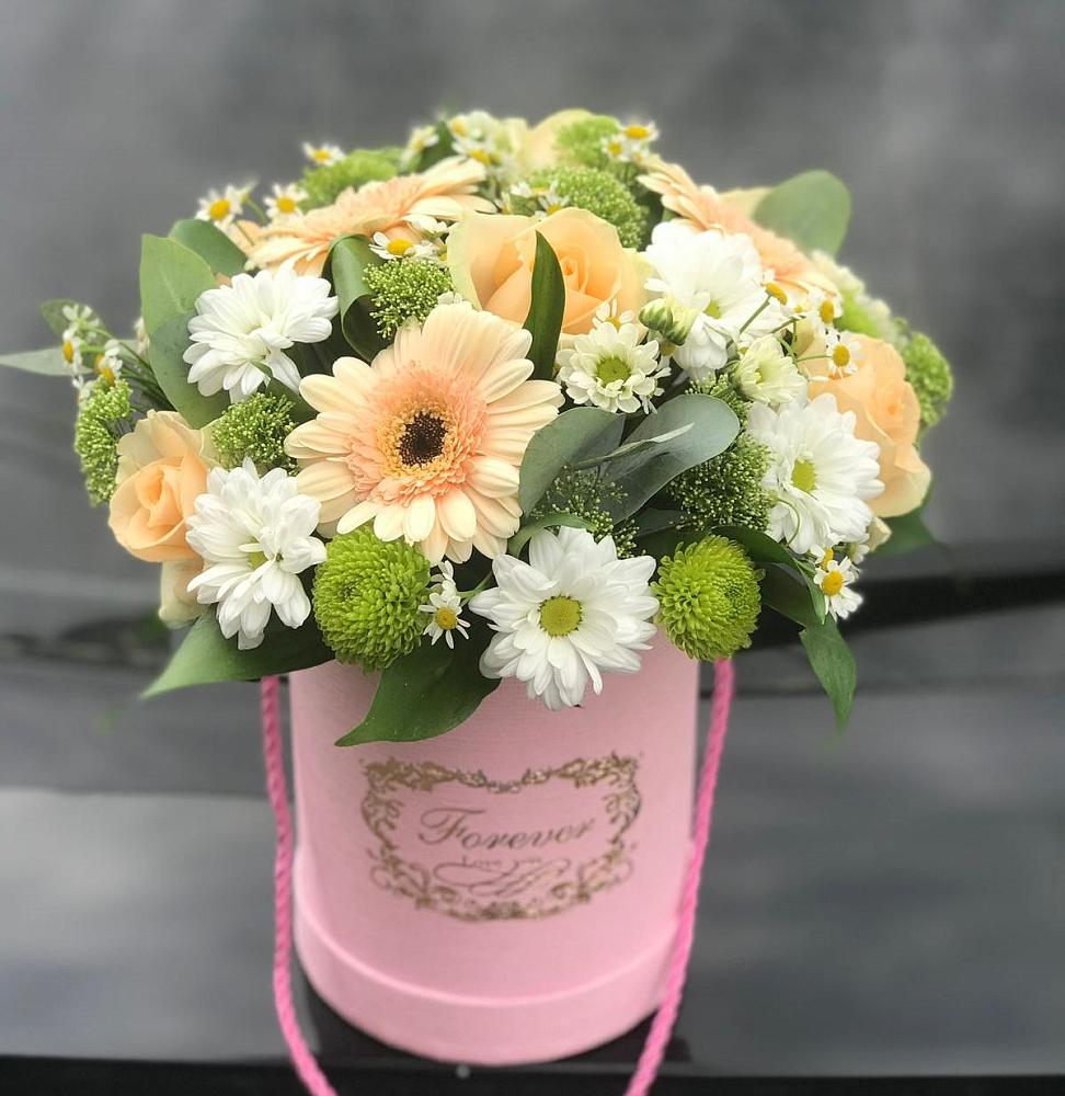 Цветочная композиция из Розы, Герберы и Хризантемы в шляпной коробке в Подколодновке